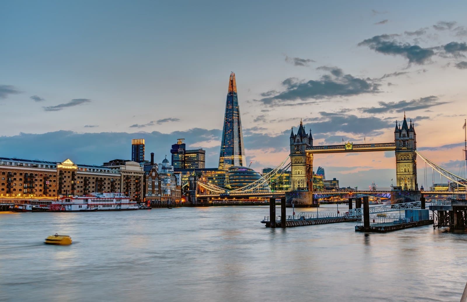london-skyline-at-sunset